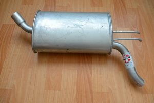 muffler-1572954_640
